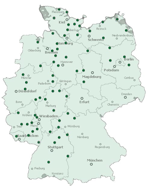 Eine Karte der Bundesrepublik Deutschland, auf der alle FiedWald-Standorte markiert und benannt sind.